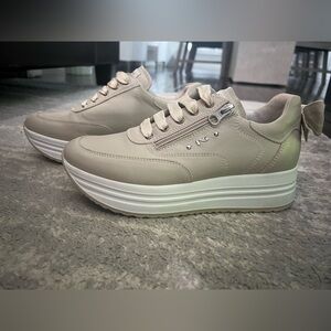 Nero Giardini Leather Sneakers